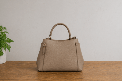 Photoroomで画像編集する前のカバンの画像